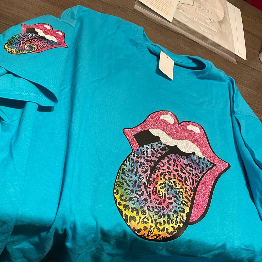 NWT Blue with Leopard print Tongue on front & sleeve